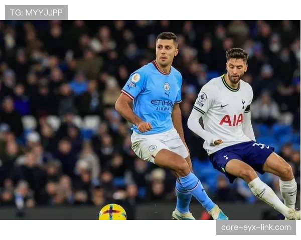 罗德里如何从英超身价最高的后腰蜕变为世界顶级防守型中场？